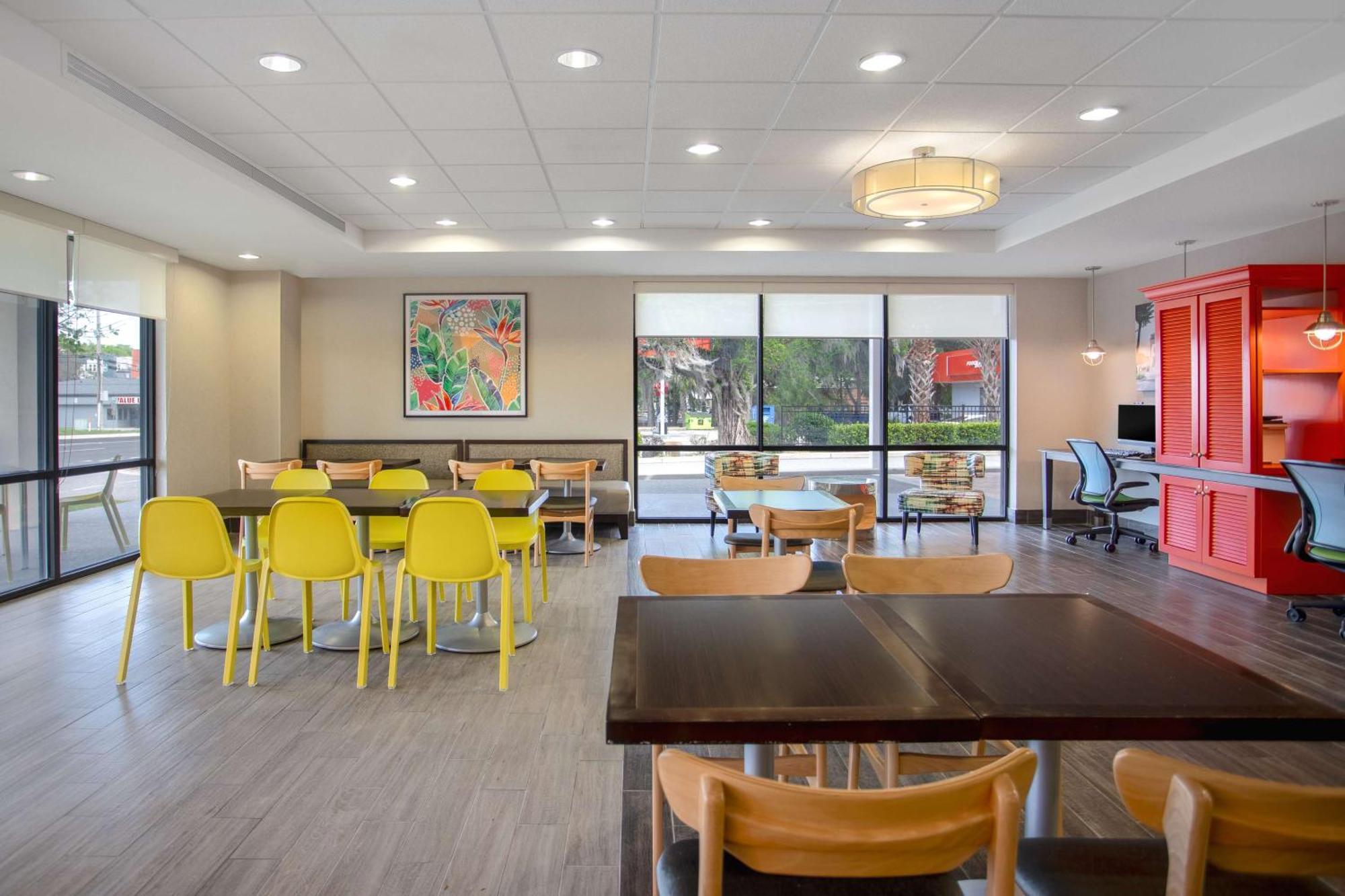 Home2 Suites By Hilton Gainesville Eksteriør bilde