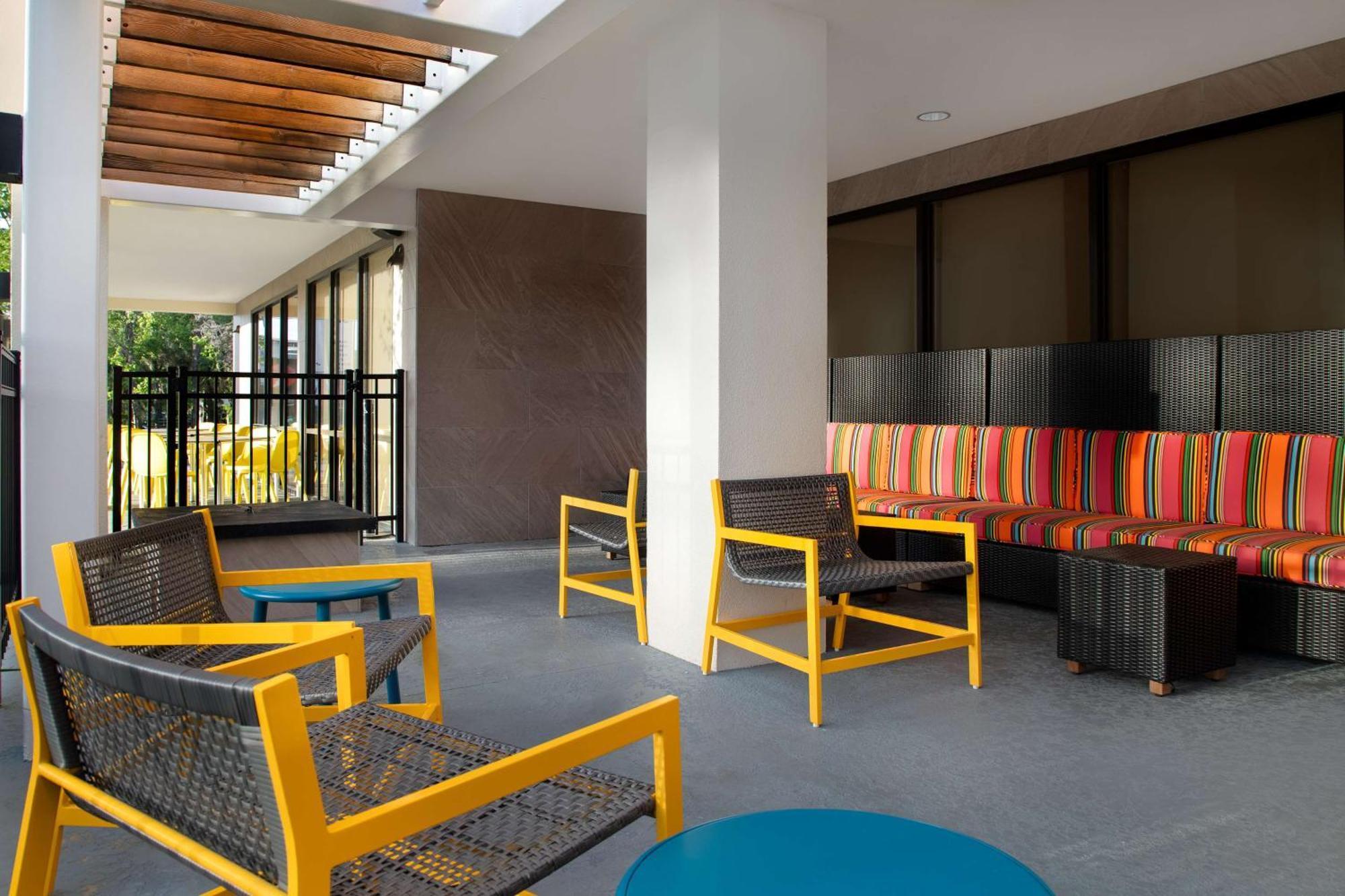 Home2 Suites By Hilton Gainesville Eksteriør bilde